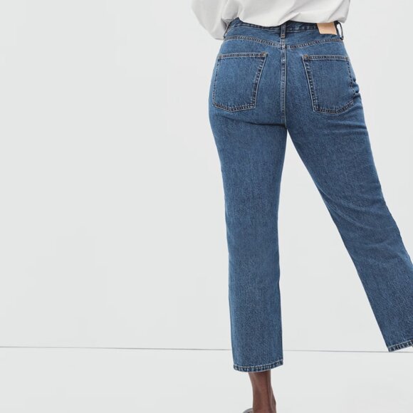 Everlane Curvy '90s Cheeky Straight Jeans - Picture 11 of 11